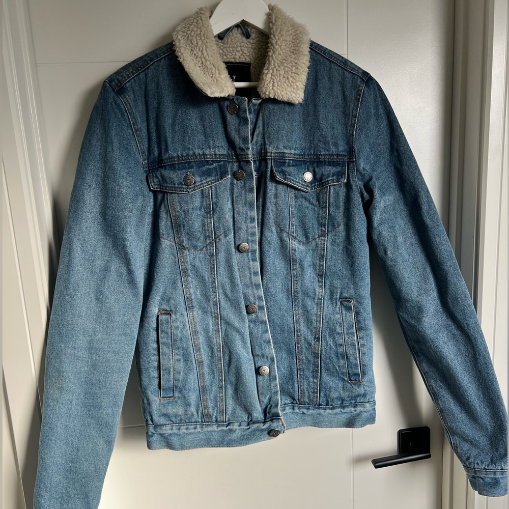 Men’s Tall Denim Sherpa-Lined Trucker Jacket